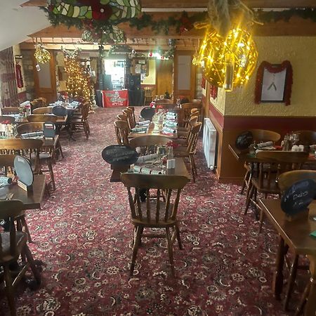 The Flask Inn Robin Hood's Bay Buitenkant foto
