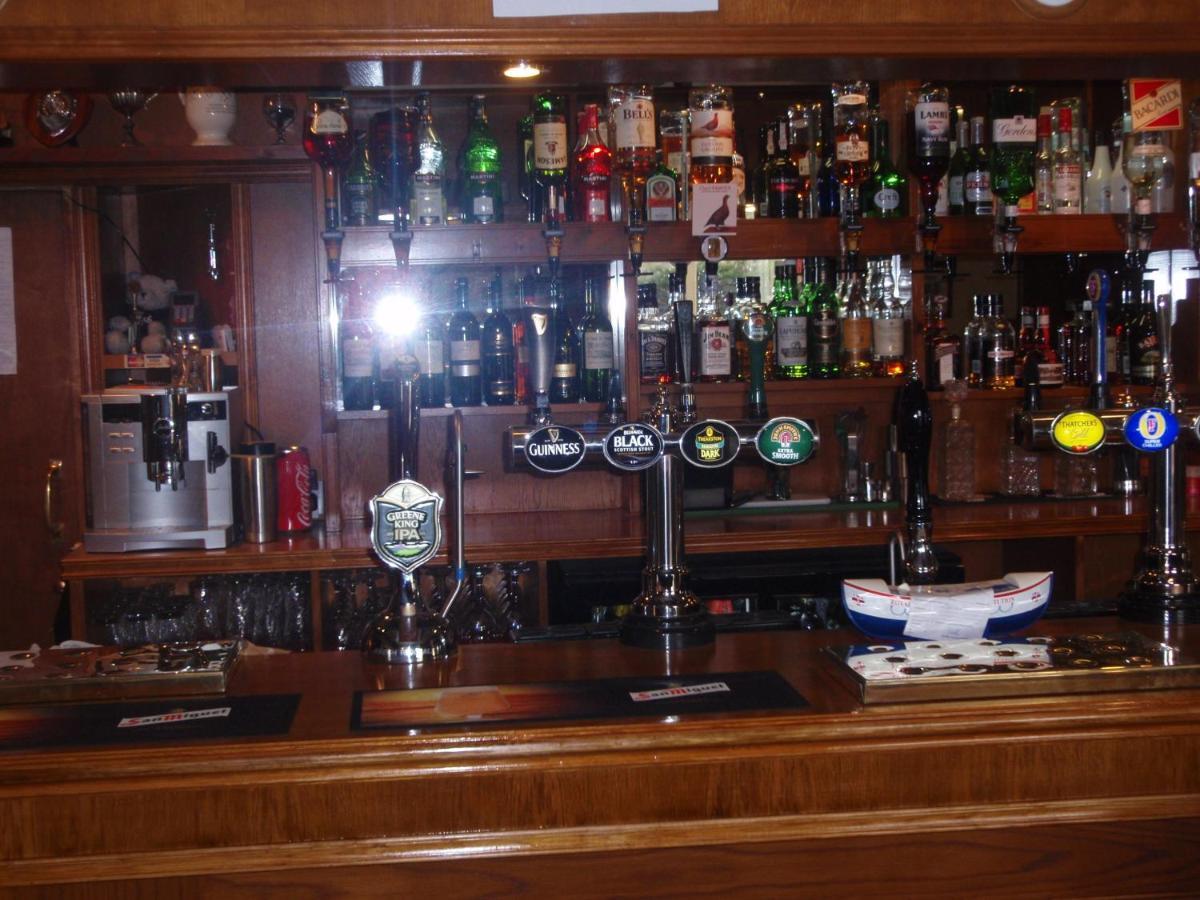 The Flask Inn Robin Hood's Bay Buitenkant foto